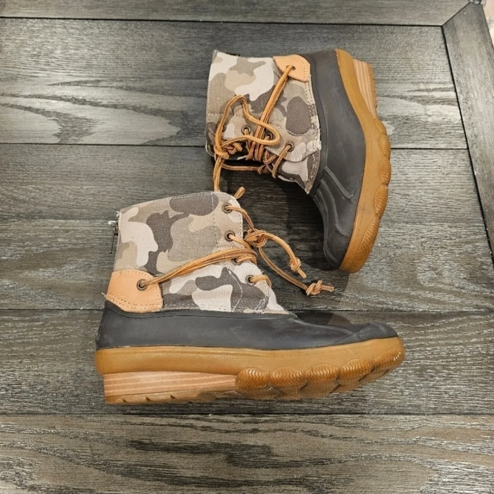 Sperry Saltwater Wedge Tide Duck Boots.